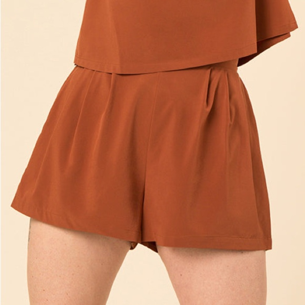 Wayre Flow Shorts NWOT Clay Orange